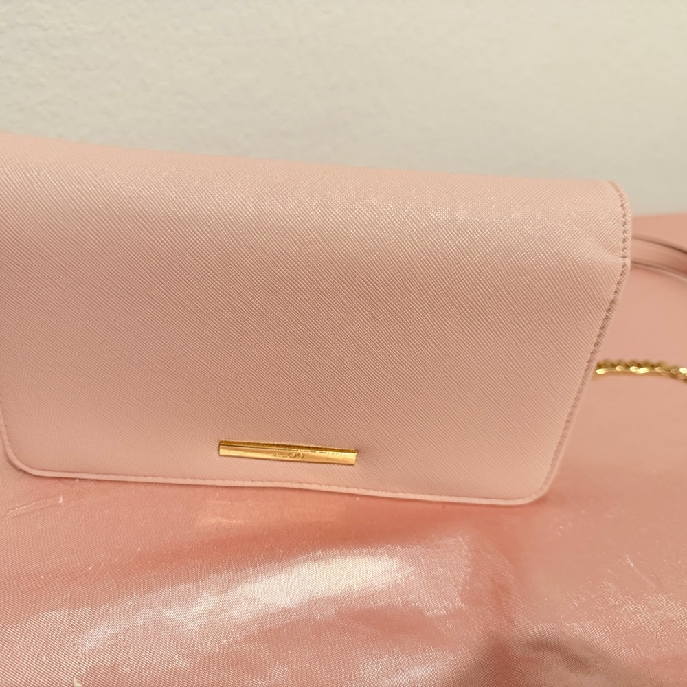 Elegant Pink Crossbody Bag